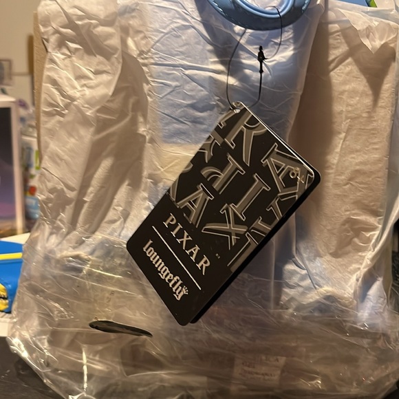 Loungefly Disney Pixar A Bug’s Life AOP Mini Backpack - Picture 8 of 8